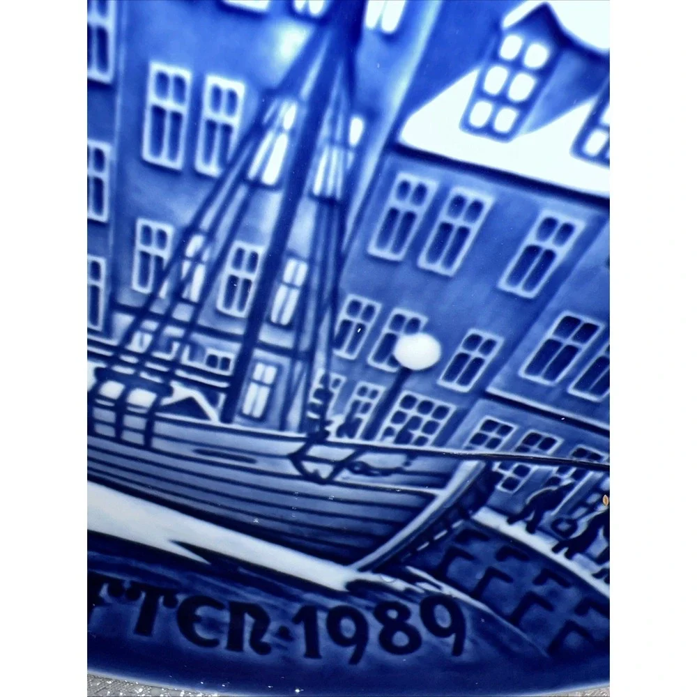 Bing & Grondahl 1989 Annual‎ Christmas Plate 